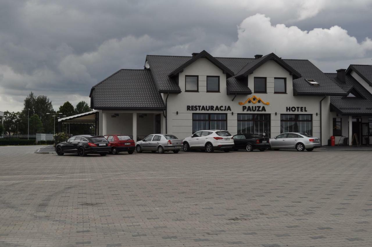 Hotel Pauza Radzyn Podlaski Exterior foto